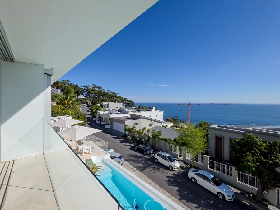 5 Bedroom Property for Sale in Fresnaye Western Cape